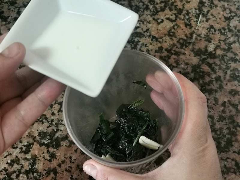 Espinacas leche ajo