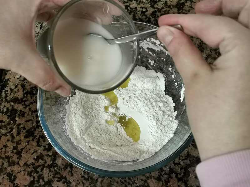 Agua levadura aceite