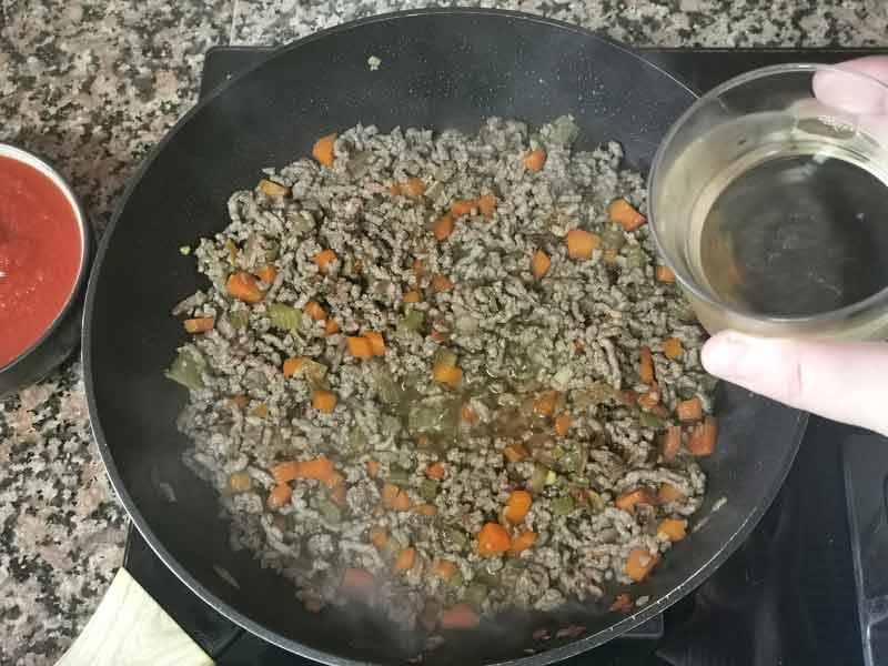 Vino blanco a la carne