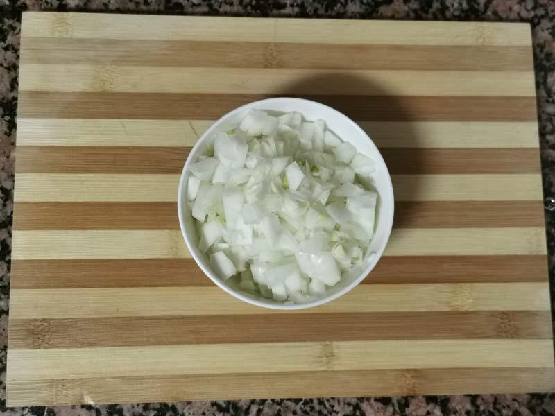 Corta cebolla pisto