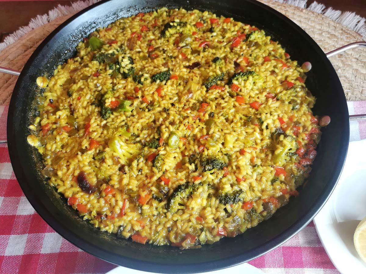Receta de arroz al curry con verduras y jengibre fresco