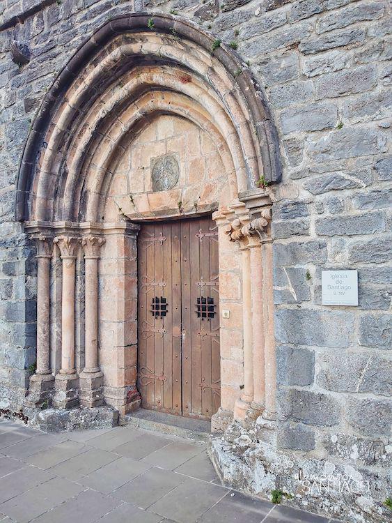 Iglesia de Santiago de Roncesvalles