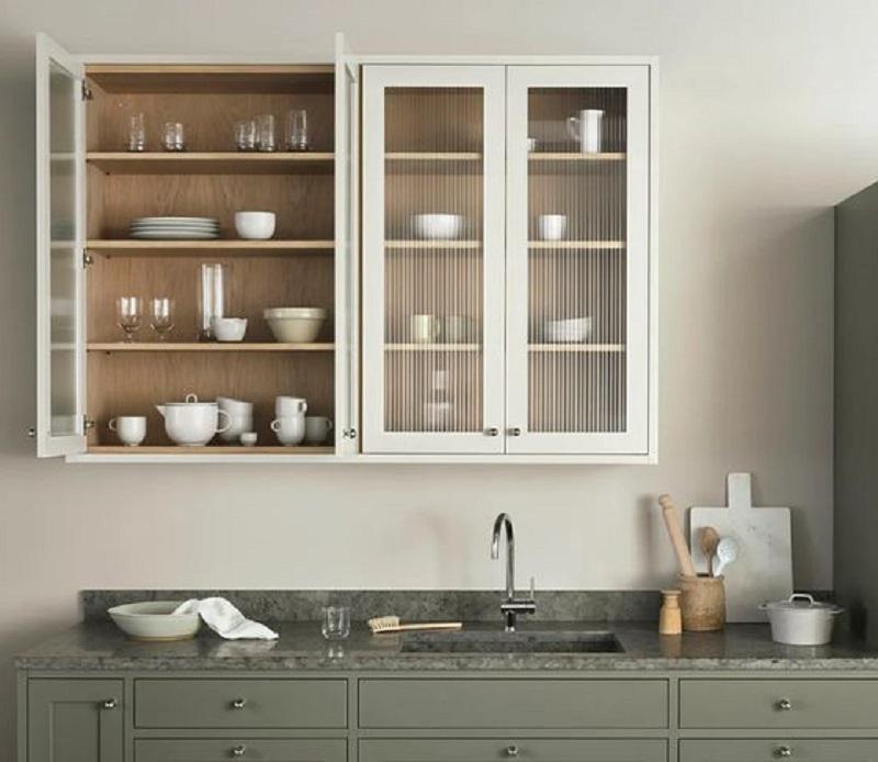 vitrina-acristalada-con-vidrio-esmerilado