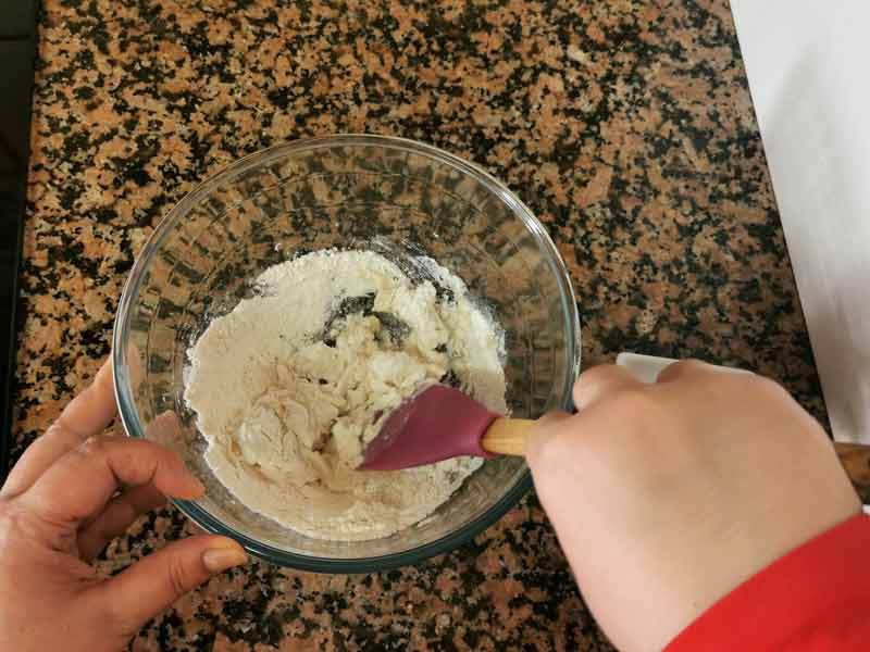 Mezcla harina agua levadura