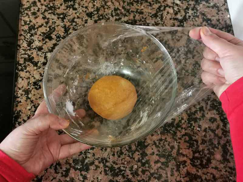 Reposar masa sobrasada