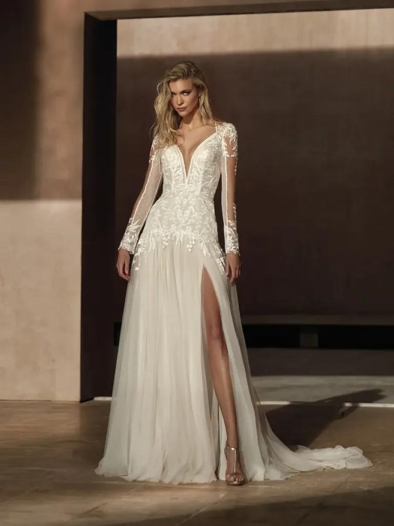 Vestido de novia de Pronovias estilo Boho