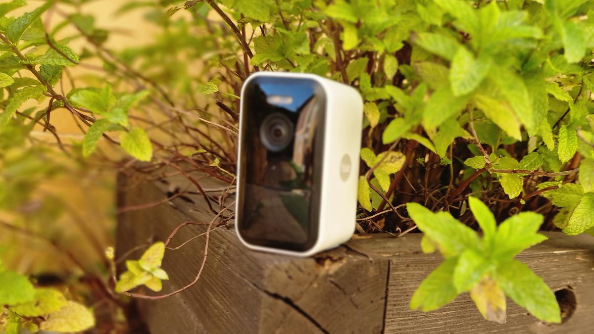 Cámara Inteligente para Exteriores de Yale