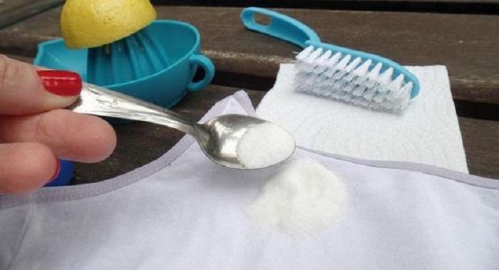 quitar-manchas-chocolate-bicarbonato-sodio