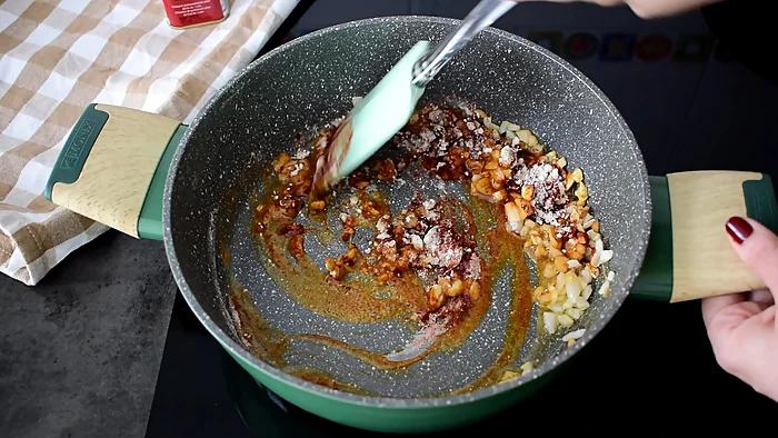 como hacer patatas bravas 2c