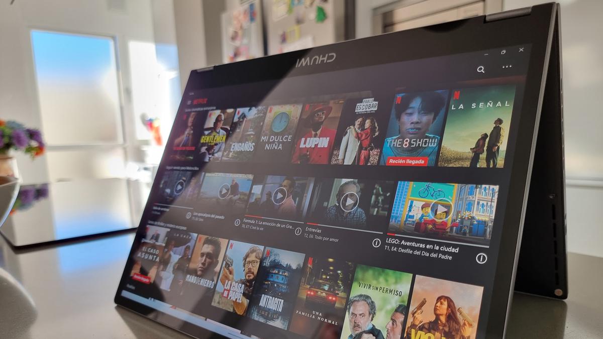 Chuwi Freebook 360 - Plegada