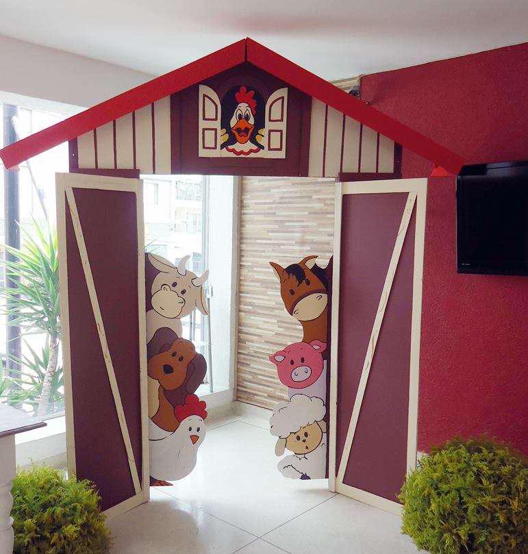 Decoración de la granja de Zenon para cumpleaños