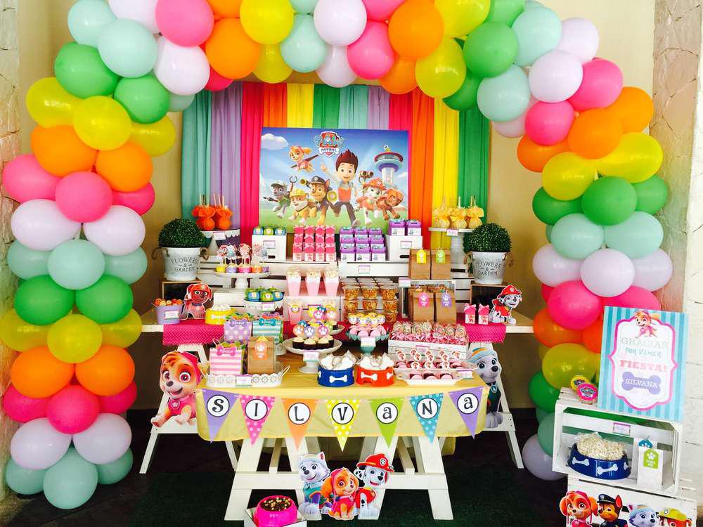 Mesa de postres Fiesta de paw patrol para niña
