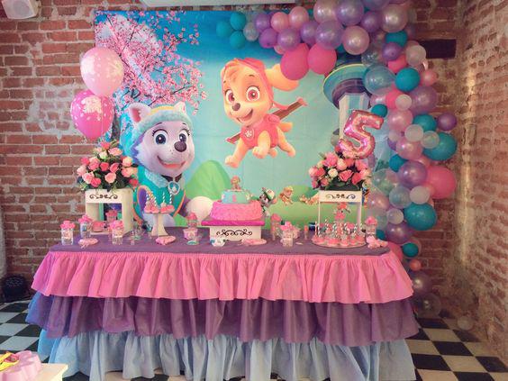 Mesa de postres Fiesta de paw patrol para niña