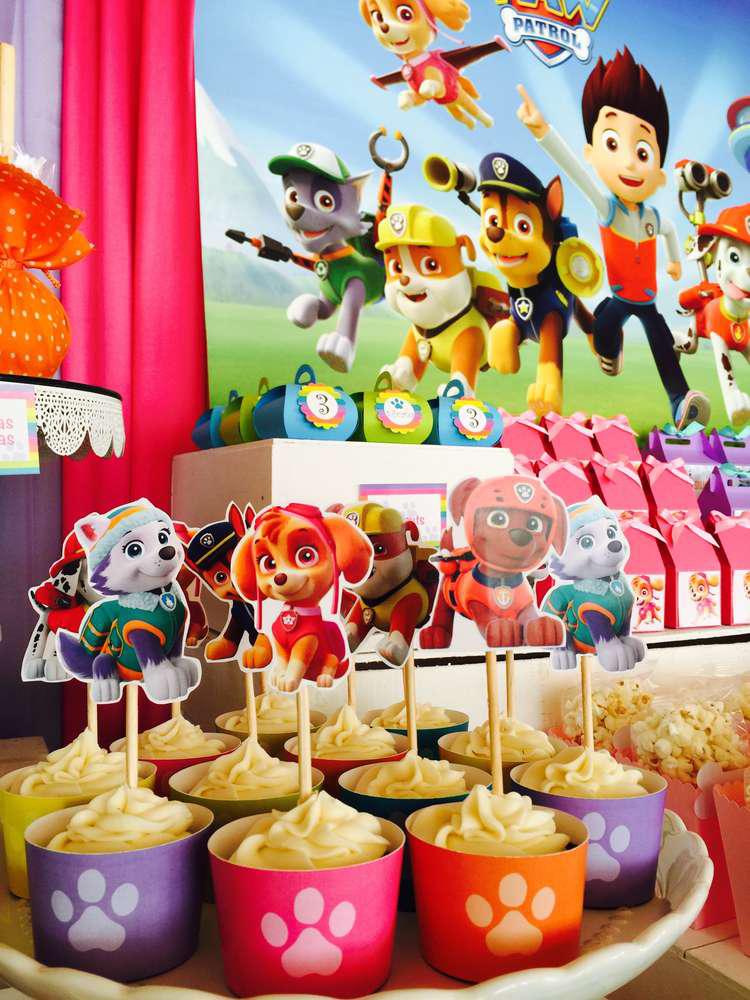 Mesa de postres Fiesta de paw patrol para niña