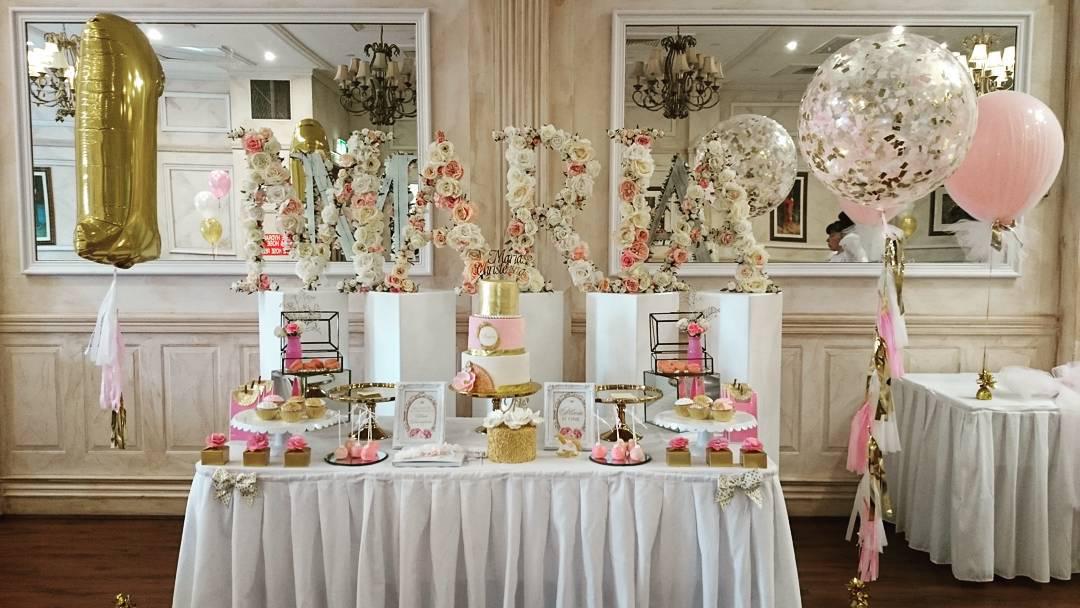 Fiesta y Bautizo para celebrar el primer año de una niña