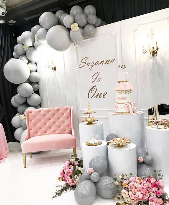 Fiesta y Bautizo para celebrar el primer año de una niña