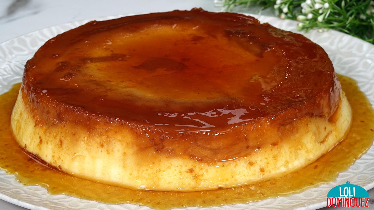POSTRE CREMOSO DE 4 INGREDIENTES SIN HORNO. Este postre de solo 4 ingredientes es un flan de queso cremoso y delicioso