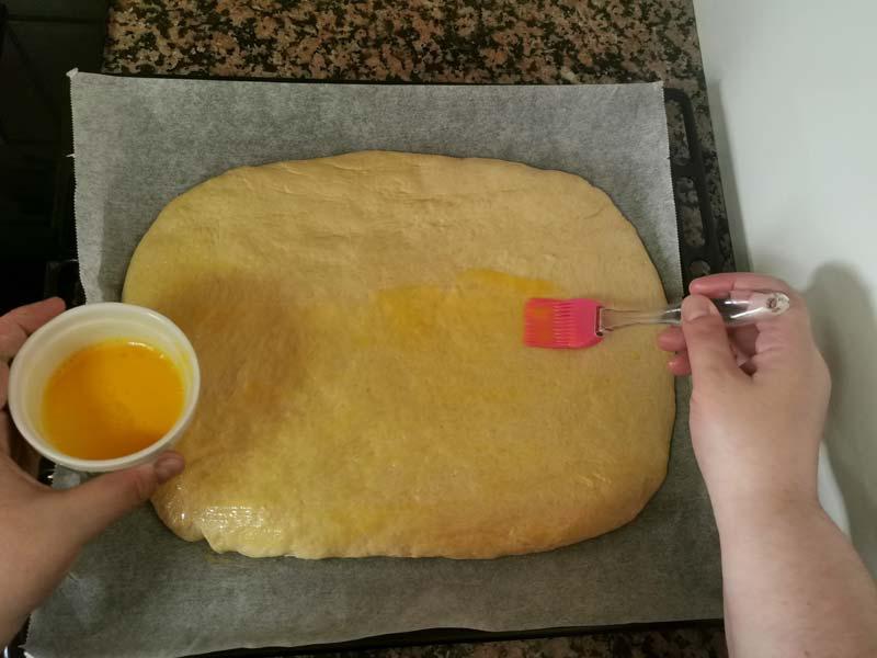 Pincela con huevo batido