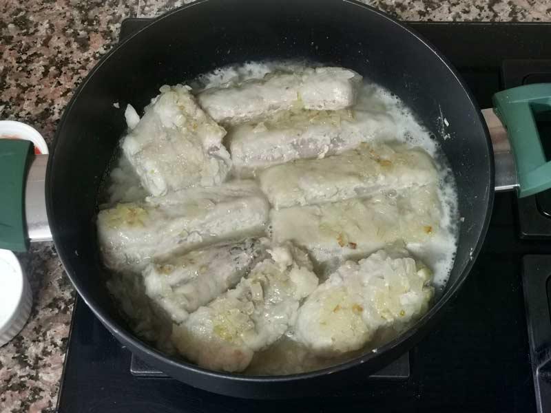 Vuelta al pescado y vino