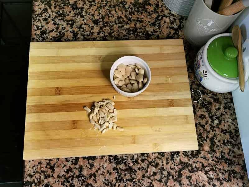 Trocear almendras