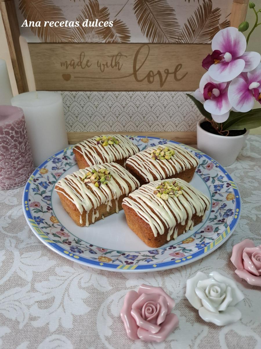Bizcochitos de nata (crema de leche) y pistachos 