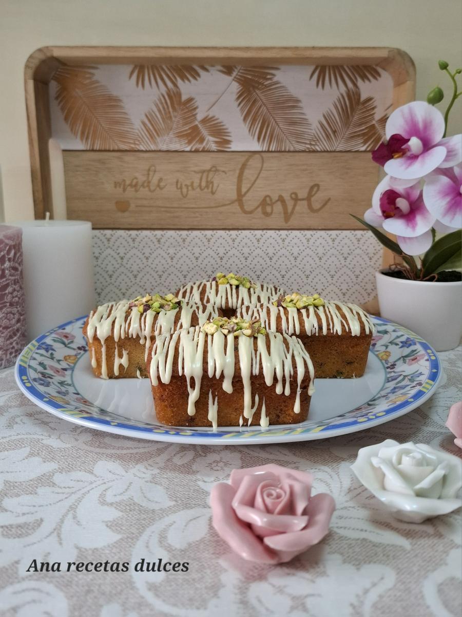 Bizcochitos de nata (crema de leche) y pistachos 