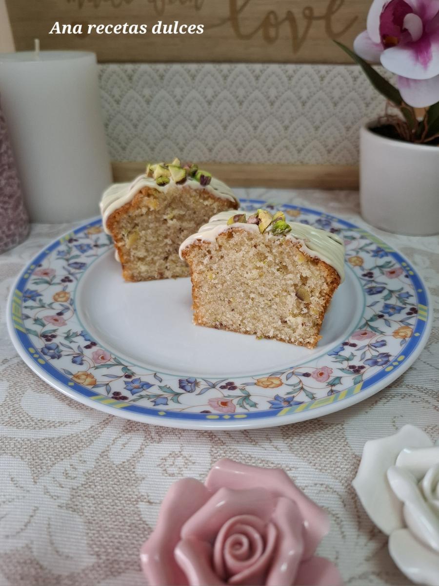 Bizcochitos de nata (crema de leche) y pistachos 