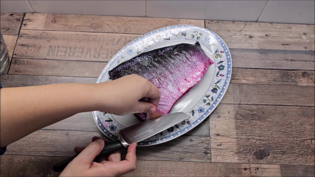 Salmón marinado con remolacha. Patricienta cook.