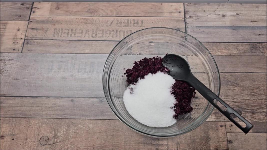 Salmón marinado con remolacha. Patricienta cook.