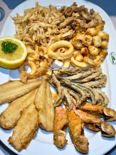 El Espigón: Sabor al Sur en Cada Plato