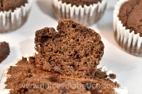 magdalenas de platano y chocolate saludables