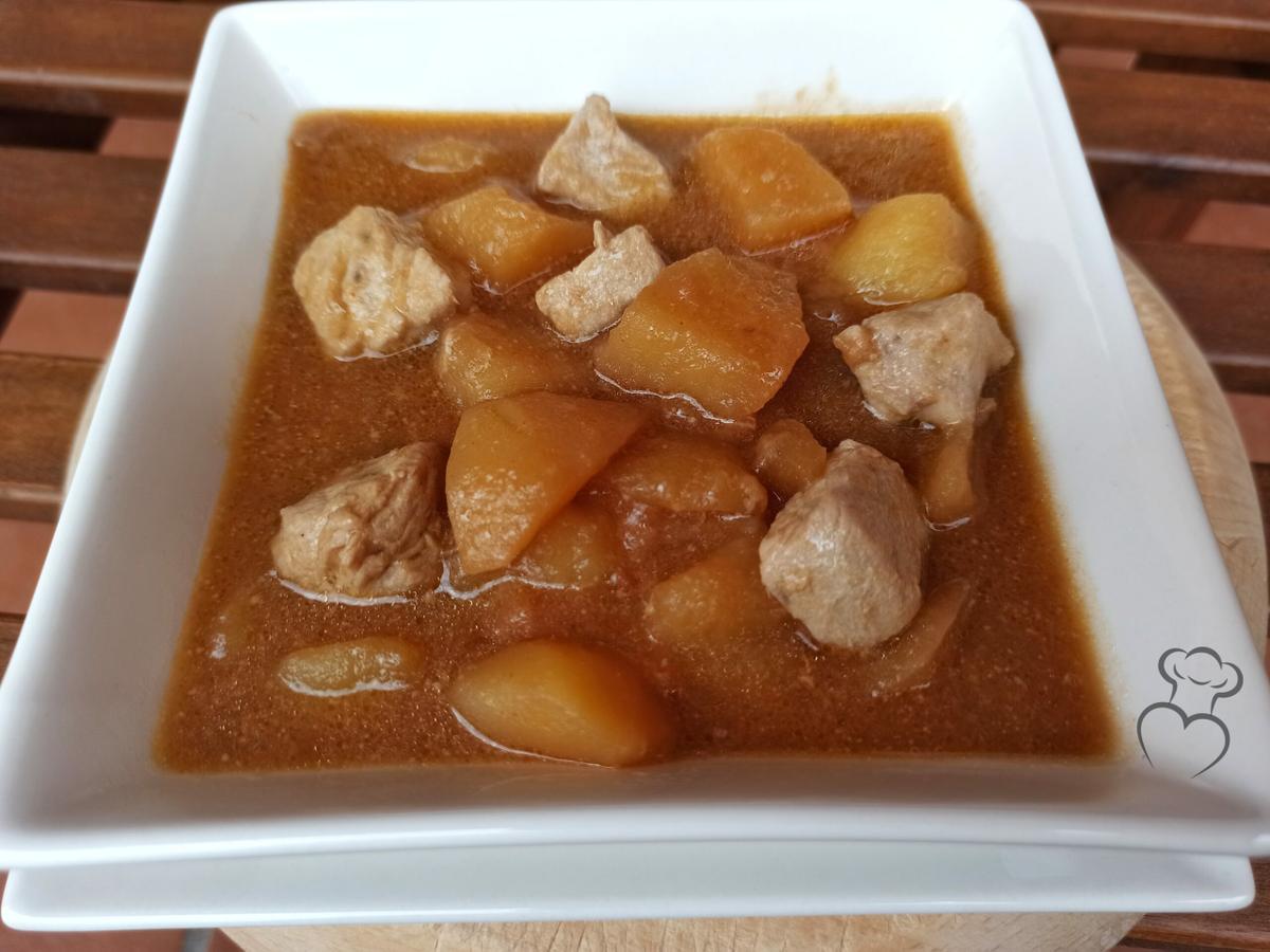Sorropotún guiso