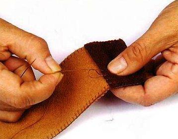 Muñecos en fieltro reno navideño4