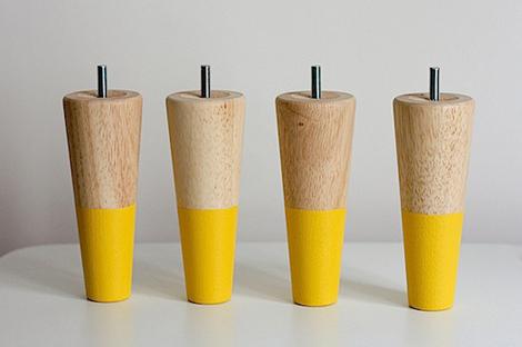 Patas pintadas de colores 2 Idea genial. Pintar de colores las patas de los muebles