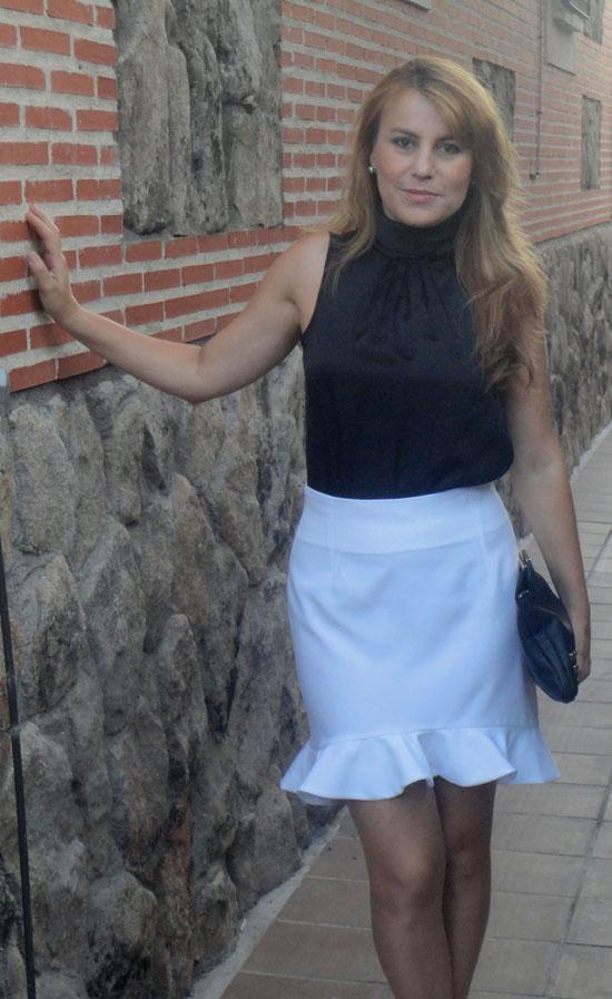 falda con cintura alta