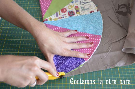 Cortamos la otra cara Cojín Vélo