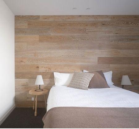 pared madera cama
