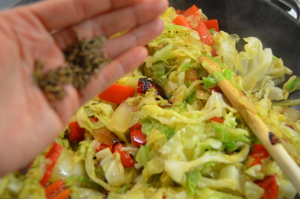 Rollitos de cerdo con Camembert y grosellas