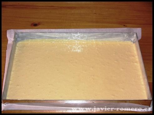 Bizcocho-de-chocolate-blanco-008