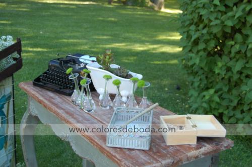 colores-de-boda-libro-firmas-corazones-scrapbooking