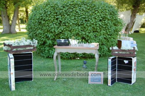 colores-de-boda-libro-firmas-corazones