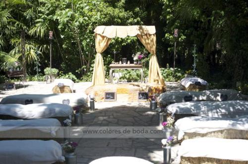 colores-de-boda-pasillo-nupcial-lecheras-flores-heno