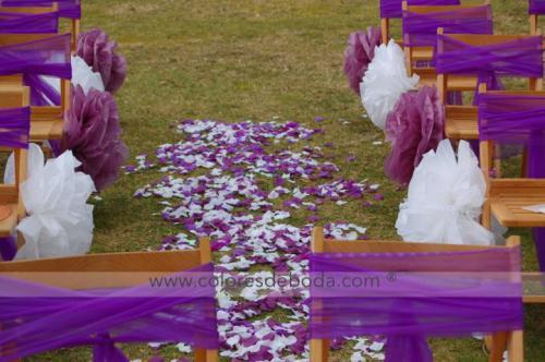 colores-de-boda-pasillo-nupcial-pompones-papel