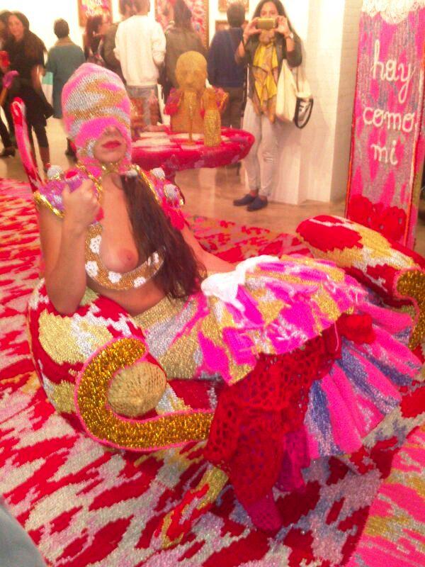 exposición-olek-2-adoraideas