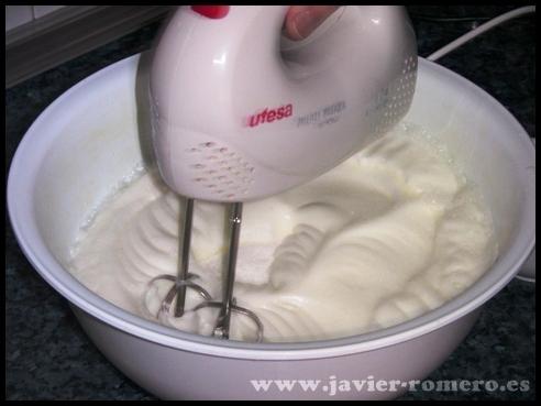 Tarta-borracha-con-crema-de-queso-001