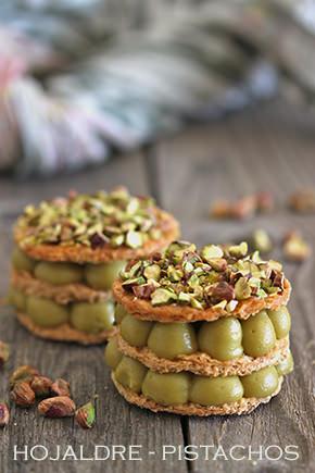 Hojaldre con crema de pistachos