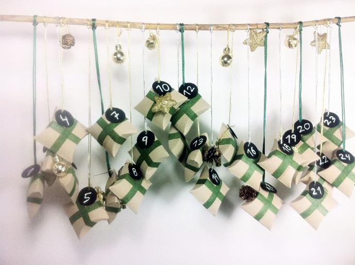 Cómo convertir rollos de papel WC en cajitas de cartón para regalo