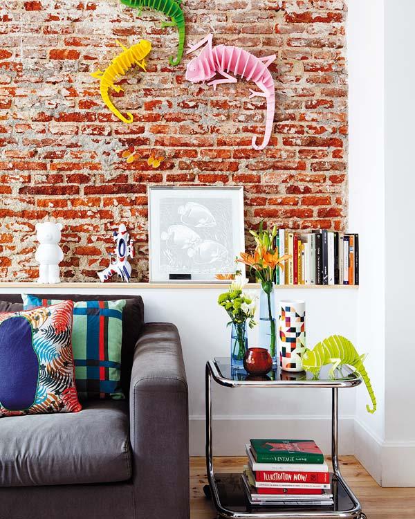 detalle salón pared ladrillo