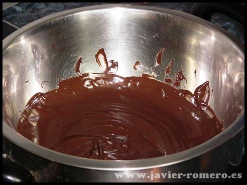 Trufas-cremosas-de-chocolate-negro-002