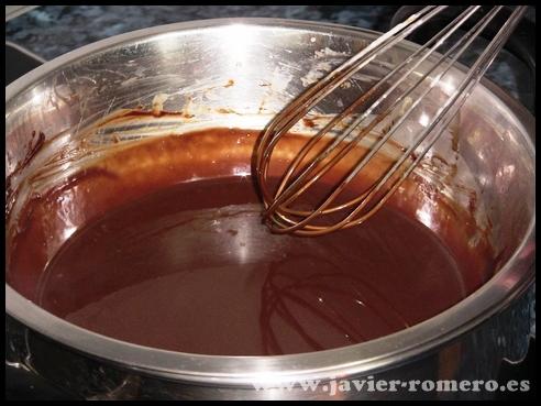 Trufas-cremosas-de-chocolate-negro-004